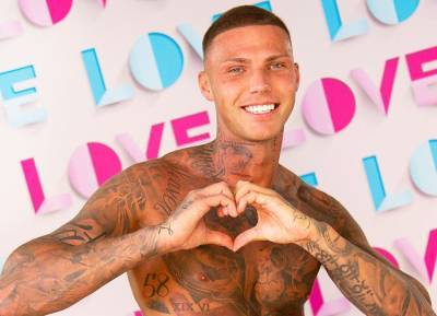 Love Island fans call for newcomer Danny to be removed over using racist word - evoke.ie