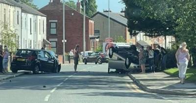 Man taken to hospital after crash involving two cars in Bolton - www.manchestereveningnews.co.uk