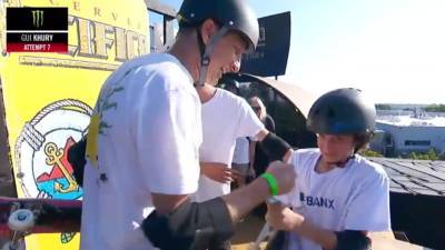 Watch Tony Hawk Graciously Lose X Games Gold to 12-Year-Old Skate Prodigy (Video) - thewrap.com - Brazil