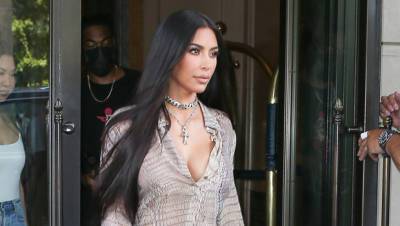 Kim Kardashian Rocks Sexy Snakeskin Outfit Mini Hermès Bag In NYC With Tracy Romulus – Photo - hollywoodlife.com - New York