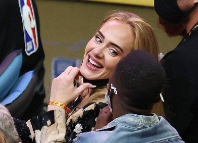Adele looks sensational courtside at NBA finals with rumoured new beau - evoke.ie - Arizona - city Milwaukee
