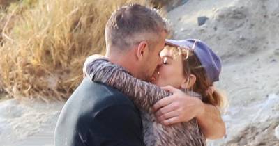 Renee Zellweger and Ant Anstead Share Passionate Kiss on the Beach While Playing With Hudson: Photos - www.usmagazine.com - California - city Laguna Beach, state California