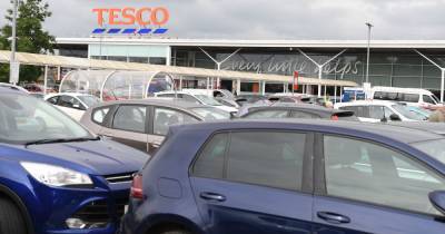 Tesco introduces compulsory checks inside all shoppers' cars during hot weather - www.manchestereveningnews.co.uk