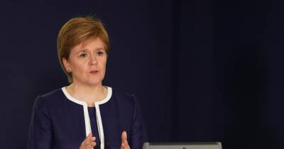 Nicola Sturgeon to hold coronavirus briefing as case numbers in Scotland continue to rocket - www.dailyrecord.co.uk - Scotland