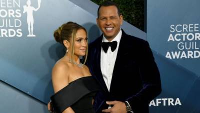 Alex Rodriguez Asks Ex Jennifer Lopez's Vocal Coach for an Invite to a Party She Attended - www.etonline.com - New York