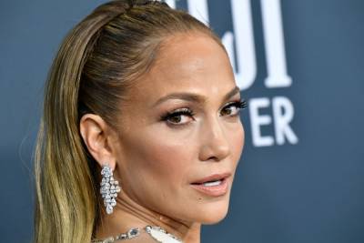 Jennifer Lopez Details Liberating New Single ‘Cambia El Paso’: ‘The Song Is About Change’ - etcanada.com - county El Paso