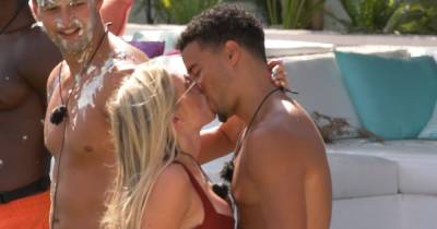 Love Island fans disgusted as Toby describes the hideaway using football lingo - www.ok.co.uk
