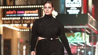 Ashley Graham Walks In NYC Fashion Show While Pregnant: See Her Bump In New Michael Kors Ad - hollywoodlife.com - New York - Netherlands