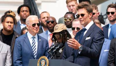 Tom Brady Mocks Election Big Lie Alongside President Biden As Bucs Visit The White House - hollywoodlife.com - county Bay