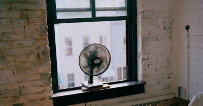 You should not sleep with a fan on all night during a heatwave, experts warn - www.dailyrecord.co.uk