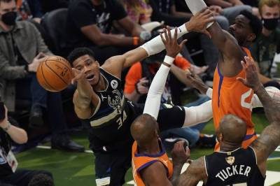 Giannis Antetokounmpo Scores 50 Points To Lead The Milwaukee Bucks To First NBA Championship In 50 Years - deadline.com - county St. Louis - county Bucks - city Milwaukee, county Bucks