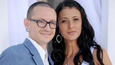 Chester Bennington's Widow Pays Loving Tribute to Late Husband on 4th Anniversary of His Death - www.etonline.com - county Chester - city Bennington, county Chester
