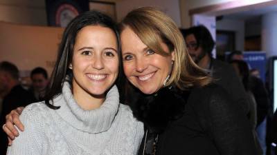 Katie Couric Tells Daughter That Her Late Dad Would Be 'Beaming' in Touching Wedding Speech - www.etonline.com - New York