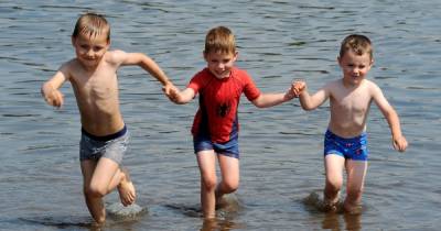 Renfrewshire sizzles as the summer heatwave continues - www.dailyrecord.co.uk