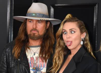 Miley Cyrus Pokes Fun At Dad Billy Ray With Raunchy Photoshoot On His Pickup Truck - etcanada.com - USA - Las Vegas