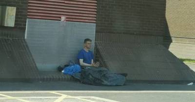 Homeless man struggling in heat finds place to stay thanks to Good Samaritan - www.dailyrecord.co.uk