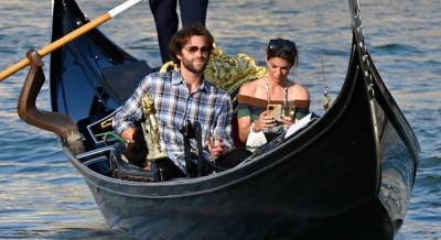 Jared Padalecki Goes for Romantic Gondola Ride in Venice with Wife Genevieve! - www.justjared.com - Italy
