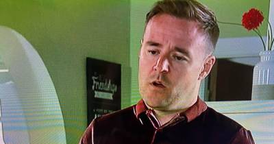 Corrie's Tyrone Dobbs strikes again with latest 'awful' outfit choice catching viewers' eyes - www.manchestereveningnews.co.uk