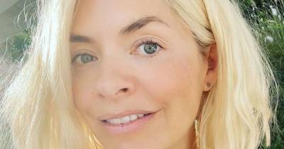 Holly Willoughby shares her morning routine with 'heavenly' selfie - www.manchestereveningnews.co.uk