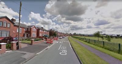 Two men and teenager arrested after boy, 14, stabbed during assault in Oldham - www.manchestereveningnews.co.uk - Manchester - county Oldham