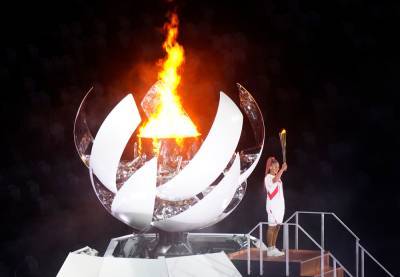 Naomi Osaka Lights Cauldron At Tokyo Opening Ceremony - etcanada.com - Tokyo - Greece