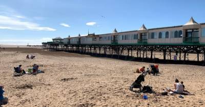 19-year-old dies after being pulled from the sea near Blackpool - www.manchestereveningnews.co.uk