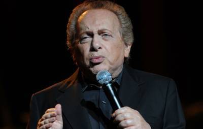 “One of the best”: Entertainment world pays tribute to comedian Jackie Mason - nme.com - Manhattan - county Mason