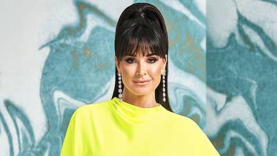 Kyle Richards Is Hospitalized After Terrifying Bee Attack Multiple Stings: ‘They Were Chasing Me’ - hollywoodlife.com - county Chase