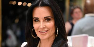 RHOBH's Kyle Richards Doing Okay After Medical Emergency With A Beehive! - www.justjared.com