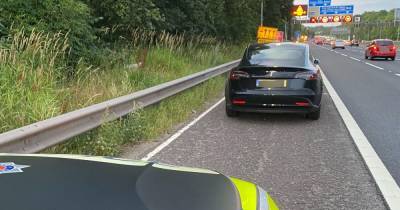 Lane hogging driver ignored police warnings and overtook marked car at 85mph - www.manchestereveningnews.co.uk - Manchester