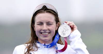 Georgia Taylor-Brown overcomes puncture to claim triathlon silver - www.manchestereveningnews.co.uk - Britain - Manchester - Bermuda