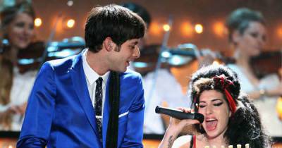 Mark Ronson reflects on Amy Winehouse friendship: 'I didn't love the way I behaved around her' - www.msn.com