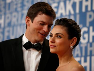 Ashton Kutcher Says He And Mila Kunis Only Bathe Their Kids When ‘You Can See Dirt On Them’: ‘Otherwise, There’s No Point’ - etcanada.com