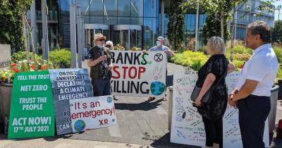 Exinction Rebellion hits out at council for lack of 'significant action' two years after declaring climate emergency - www.manchestereveningnews.co.uk
