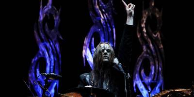Joey Jordison Dead - Slipknot Founding Member Dies at 46 - www.justjared.com