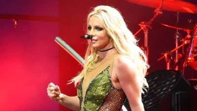 Britney Spears Admits To ‘Feeling Overwhelmed’ As She Expresses Her Rebellion By Painting - hollywoodlife.com