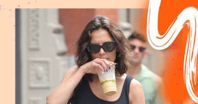 Katie Holmes Paired Her Go-To “Ugly” Sandals With This Season’s Buzziest Trend - www.msn.com - Manhattan - Arizona - city Sandal