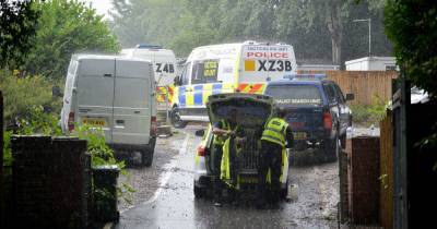 Firearms warrant sparks major police presence in Salford - www.manchestereveningnews.co.uk - county Lane
