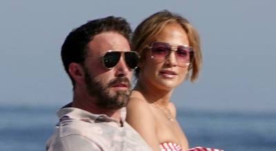 There Are More Photos of Jennifer Lopez & Ben Affleck Vacationing on a Yacht! - www.justjared.com - Italy