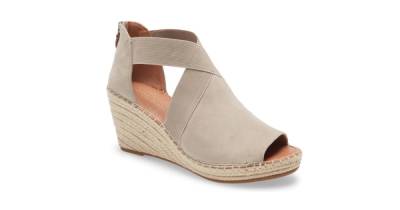 These Seriously Comfy Wedges Are 40% Off in the Nordstrom Anniversary Sale - www.usmagazine.com