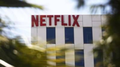 Netflix to Require COVID Vaccinations for Actors and Close Contacts on All US Productions - thewrap.com - USA