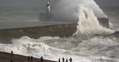 Met Office forecast as Storm Evert to bring heavy wind and rain to parts of England today - www.manchestereveningnews.co.uk - Britain