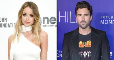 Kaitlynn Carter Tells Ex-Husband Brody Jenner About Pregnancy After ‘Putting it Off’ - www.usmagazine.com - state New Hampshire