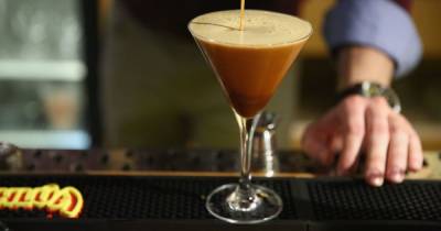 Lotus Biscoff martinis are a thing and they taste absolutely divine - here's how to make one - www.ok.co.uk