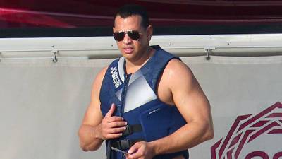 A-Rod Takes A Shirtless Shower On A Yacht Looks Unbothered By J.Lo Ben Affleck’s PDA Vacation - hollywoodlife.com
