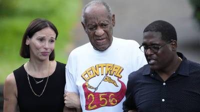 Bill Cosby's press conference outfit choice angers former high school class president - www.foxnews.com