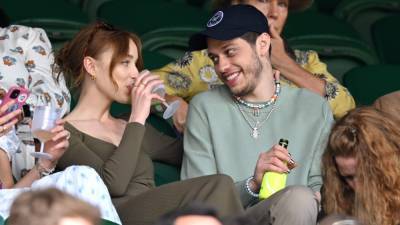 Pete Davidson and Phoebe Dynevor Can't Stop Smiling in Adorable Pics From Wimbledon - www.etonline.com