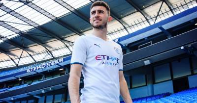 Man City new away shirt breaks sales record - www.manchestereveningnews.co.uk - Manchester