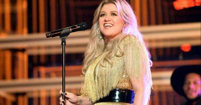 Kelly Clarkson’s monthly salary just got revealed in court documents and people are stunned - www.msn.com - USA