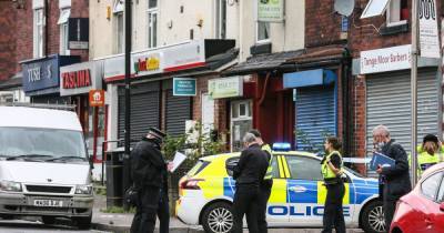 Man found seriously injured in street had fallen from window, say police - www.manchestereveningnews.co.uk - Manchester